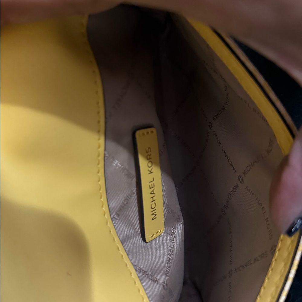NWOT Michael Kors Sunny Yellow Tote and Wallet - Picture 11 of 11